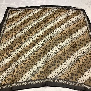 LIZ CLAIBORNE Silk animal print scarf 20 x 20